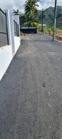 Travaux d allée en enrobé sur st louis 